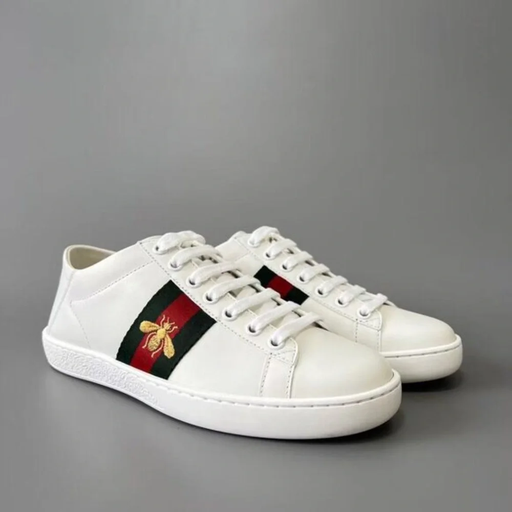 Gucci Ace Bee Embroidered White Leather Sneakers - Picture 8 of 9